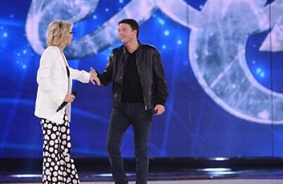 La diretta del sesto serale di Amici: Matteo Renzi non ci sarà